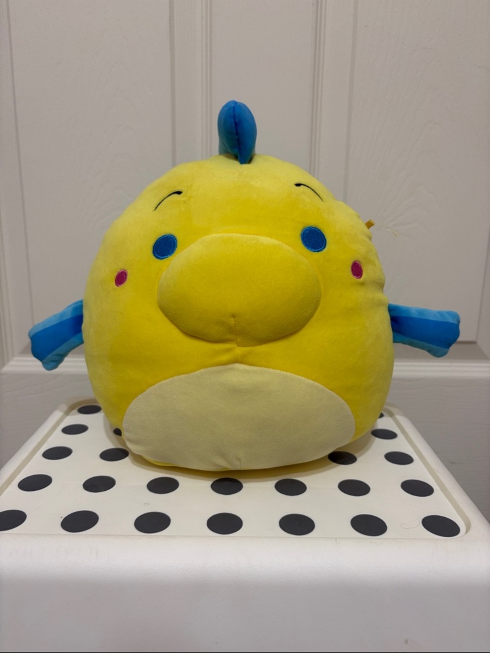 Flounder squishmallow